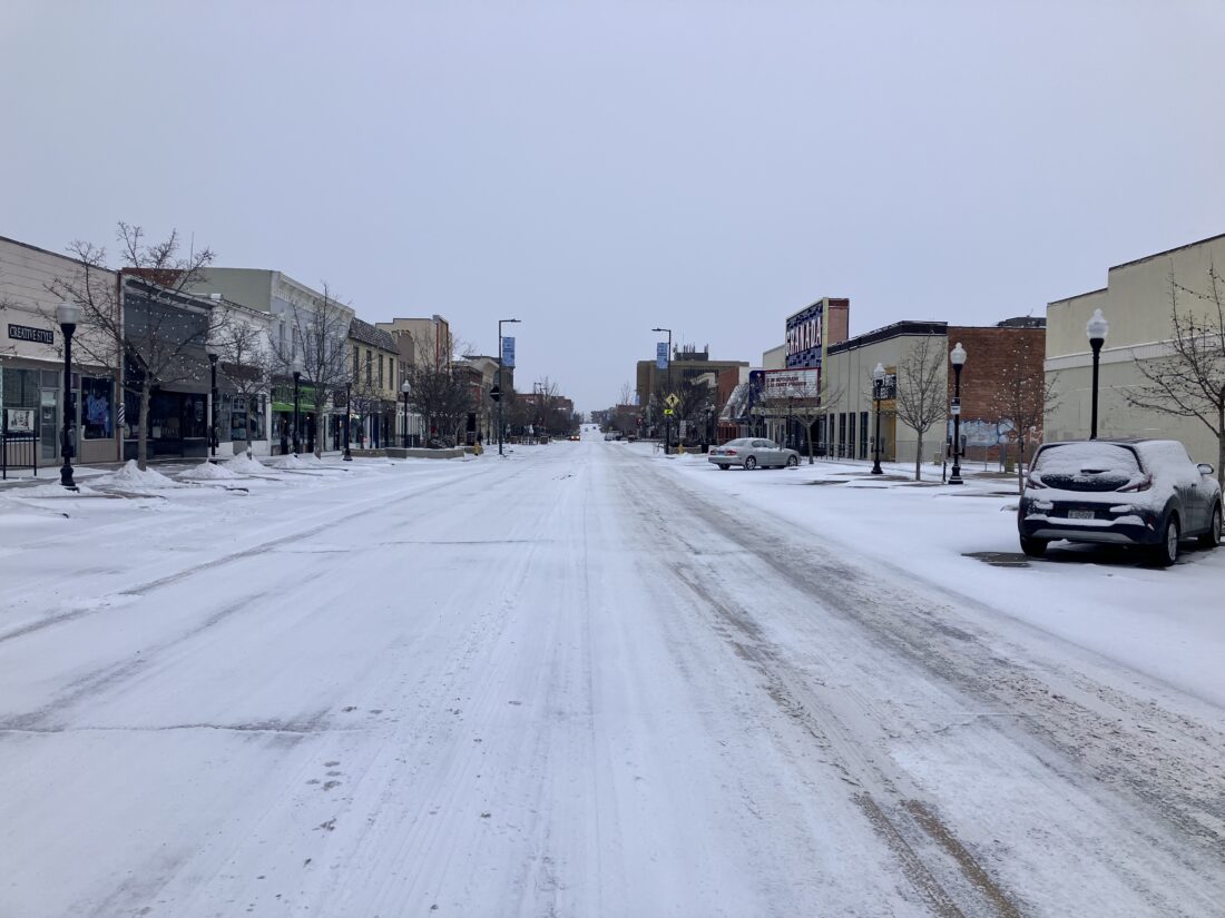 Thanksgiving travelers may experience potential snow and flight impacts this weekend